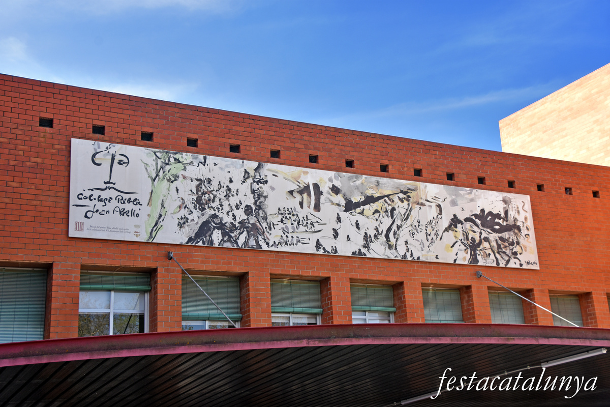 Mollet del Vallès - Monument a Joan Abelló - A l'Escola 