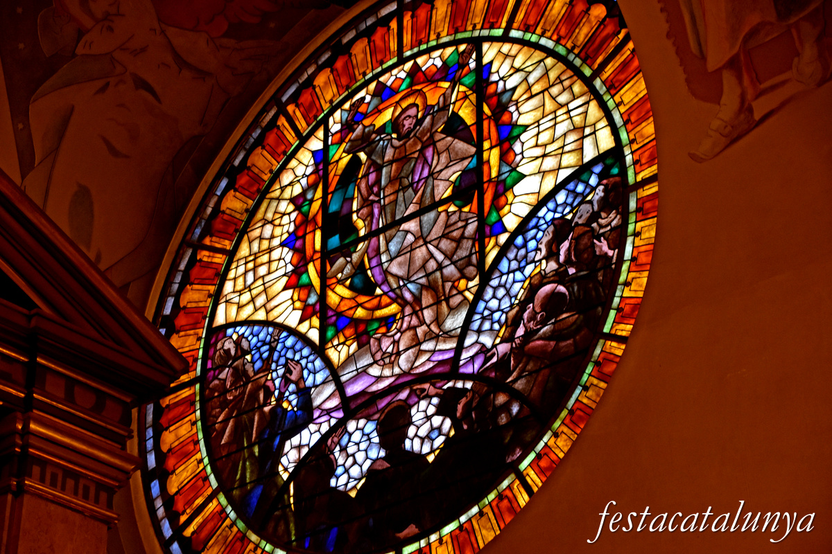 Mollet del Vallès - Església parroquial de Sant Vicenç - Vitralls 