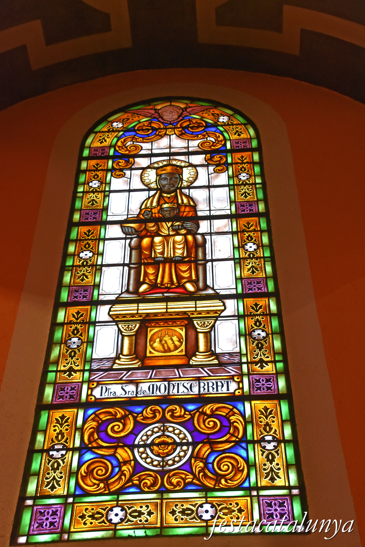 Mollet del Vallès - Església parroquial de Sant Vicenç - Vitralls 