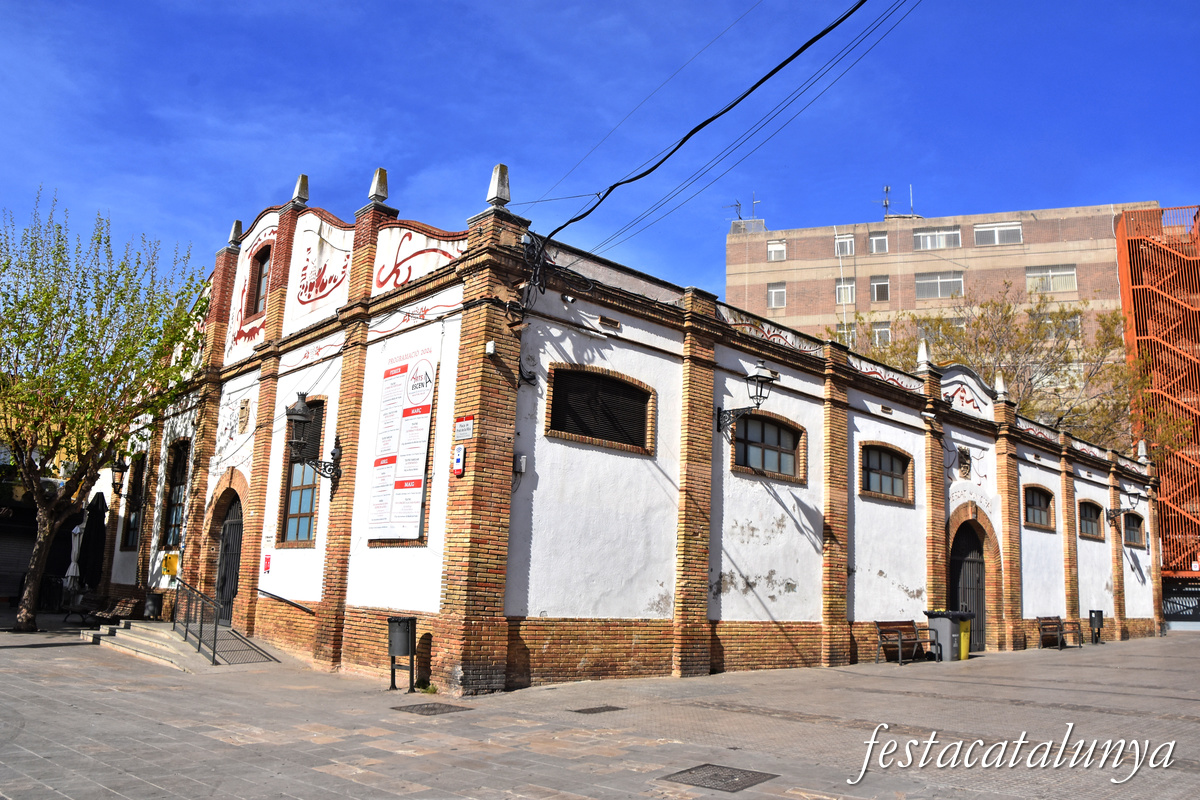 Mollet del Vallès - Plaça de Prat de la Riba - Mercat Vell 