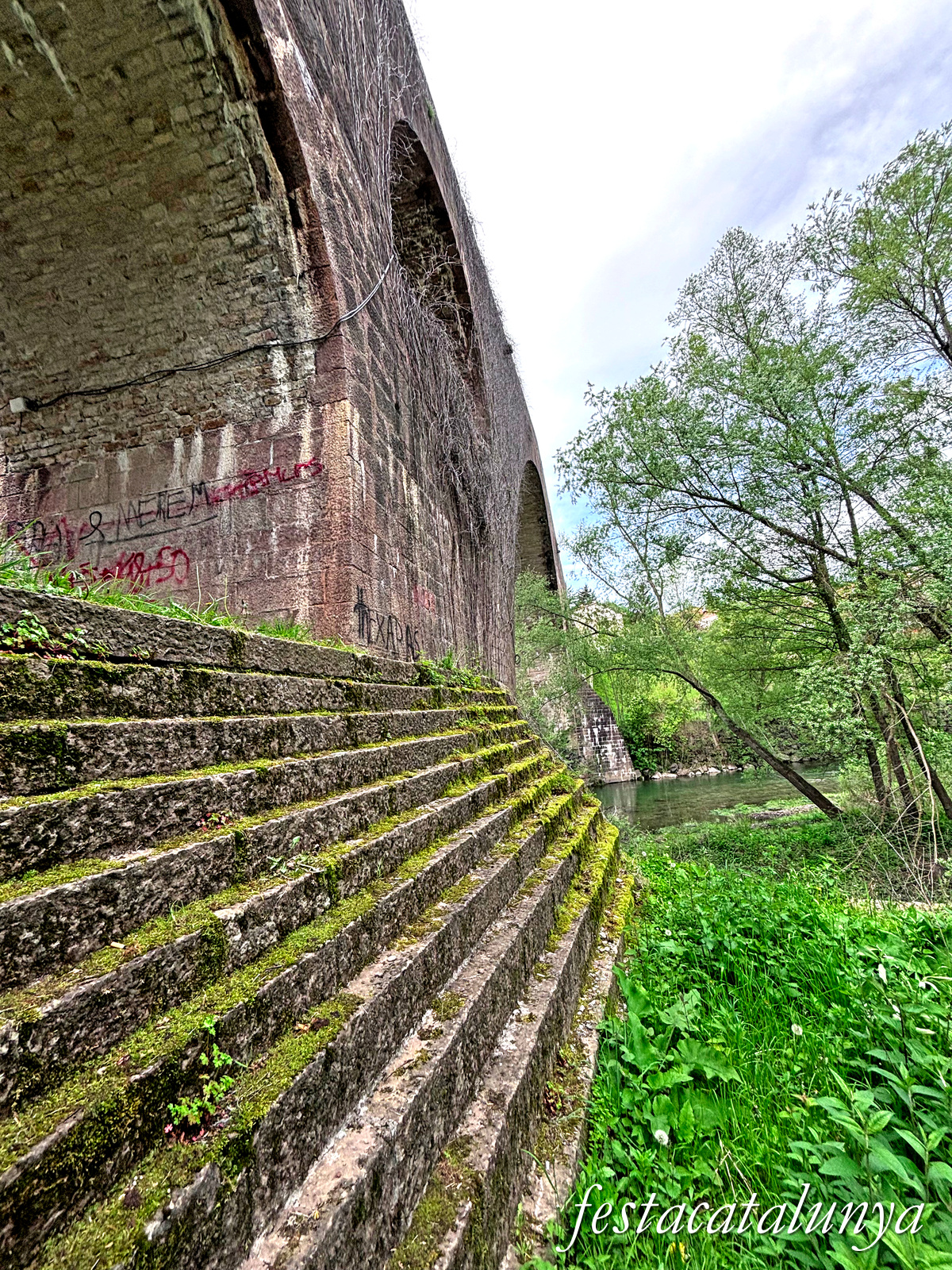 Sant Joan de les Abadesses - Pont Vell