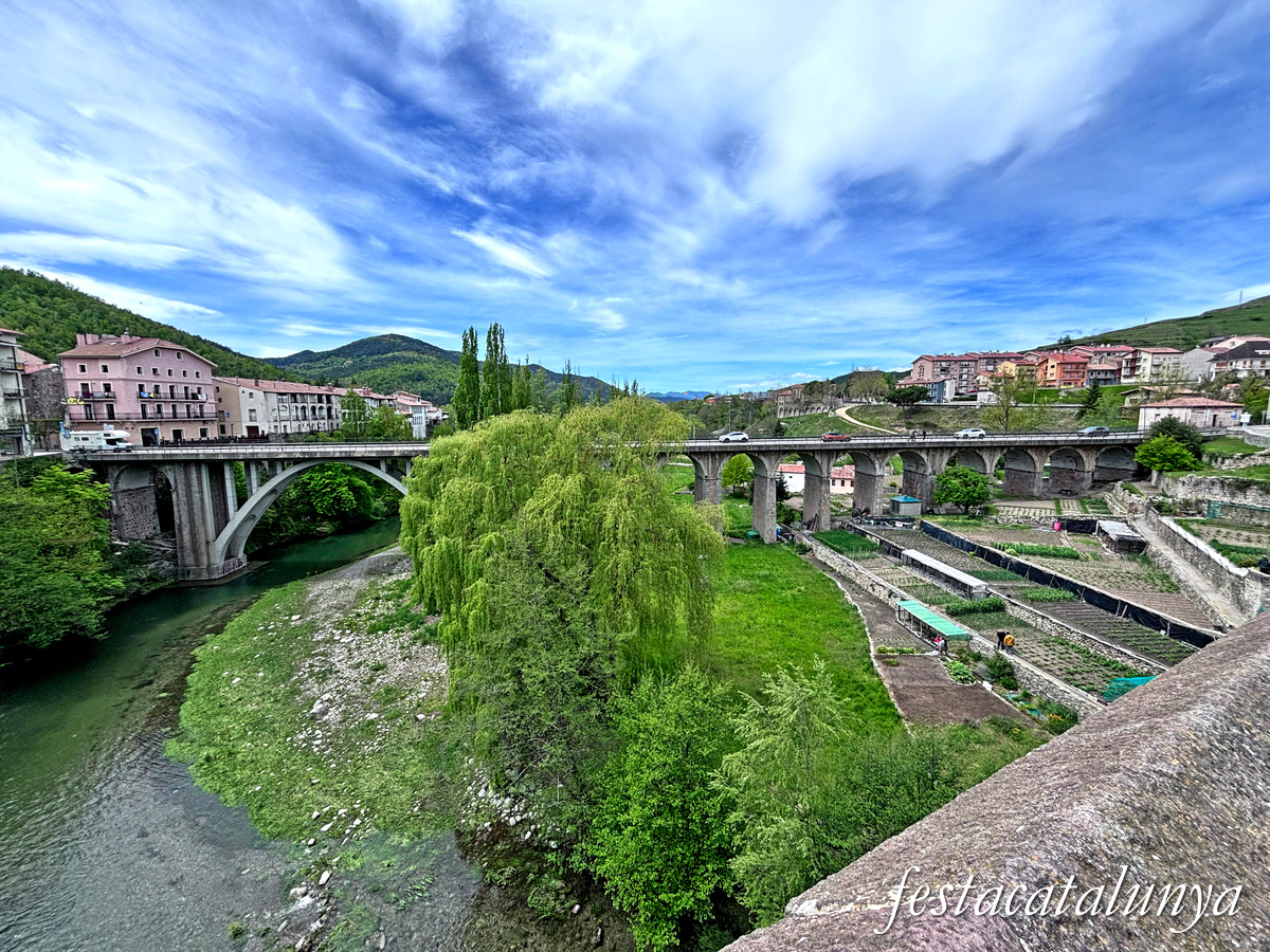 Sant Joan de les Abadesses - Pont Vell 