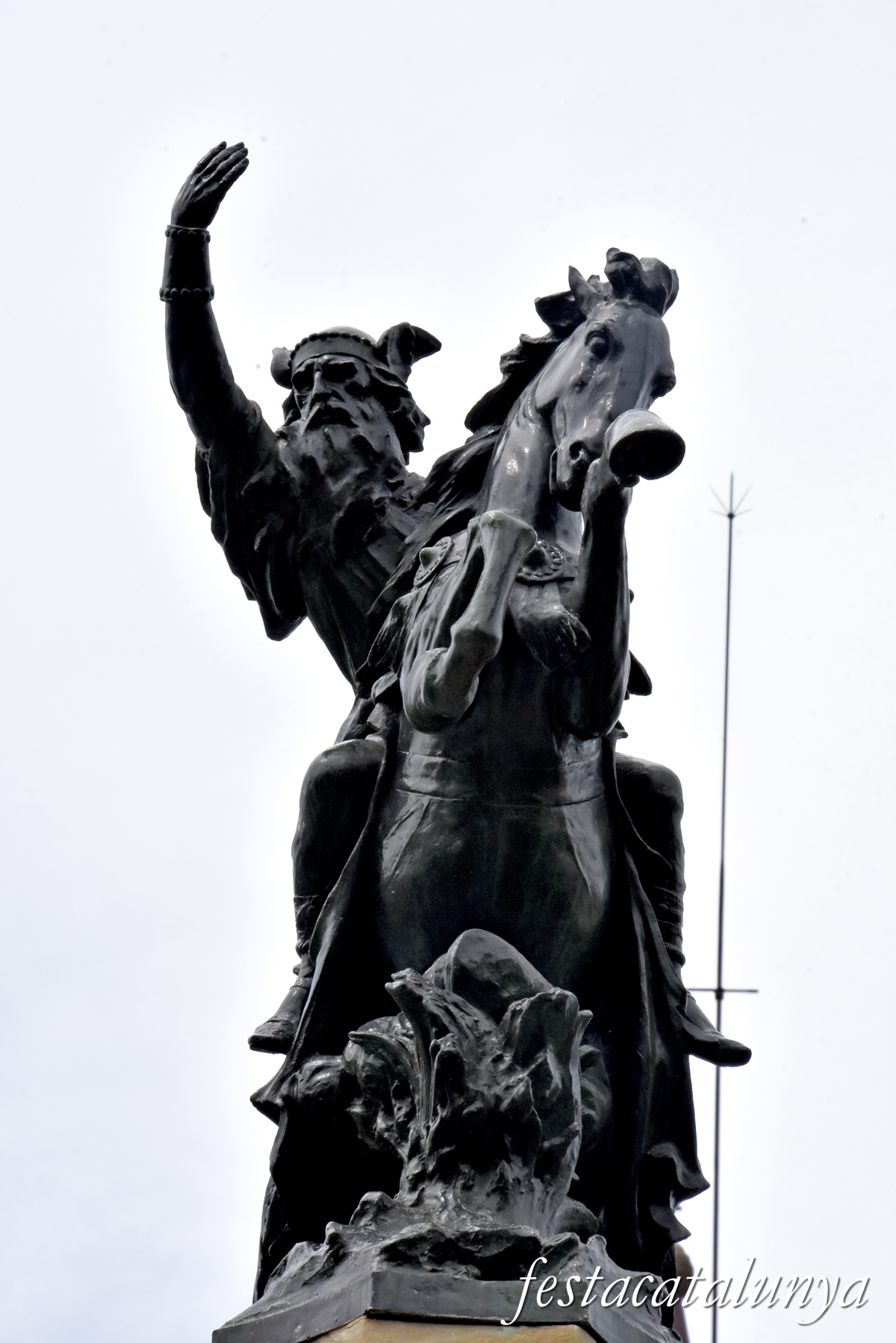 Sant Joan de les Abadesses - Font Monumental del Comte Arnau