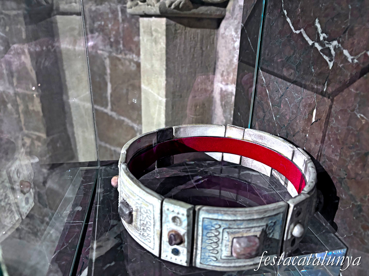 Sant Joan de les Abadesses - Baptisteri de l'església del monestir