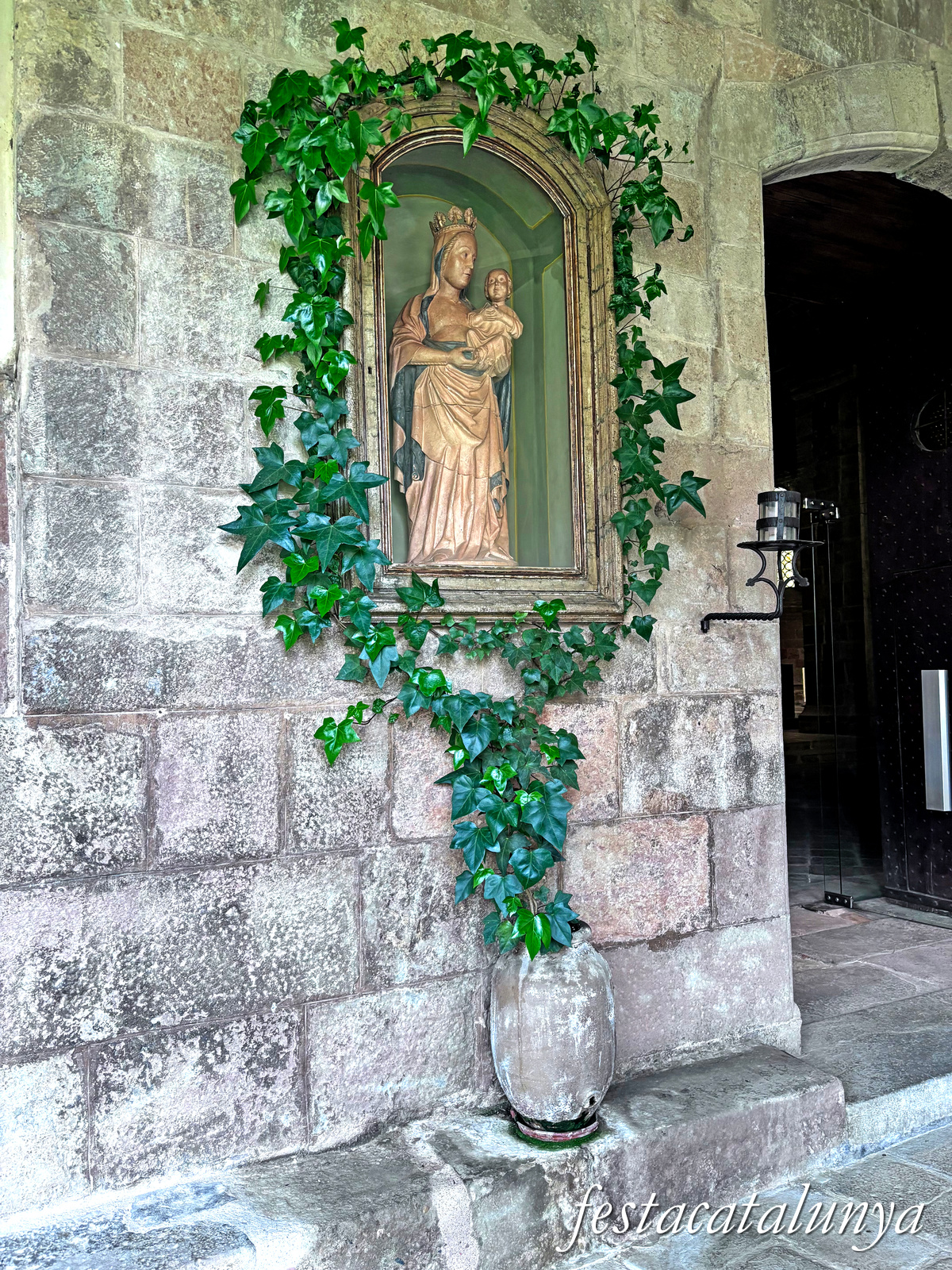 Sant Joan de les Abadesses - Claustre del monestir