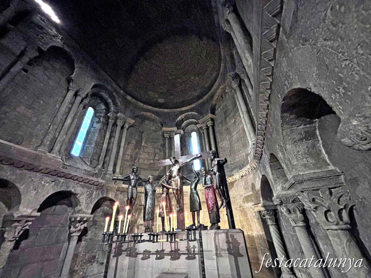 Sant Joan de les Abadesses - Devallament o Santíssim Misteri de l'església del monestir