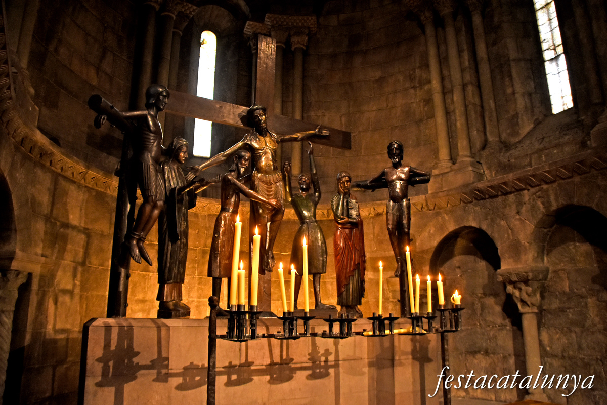 Sant Joan de les Abadesses - Devallament o Santíssim Misteri de l'església del monestir 