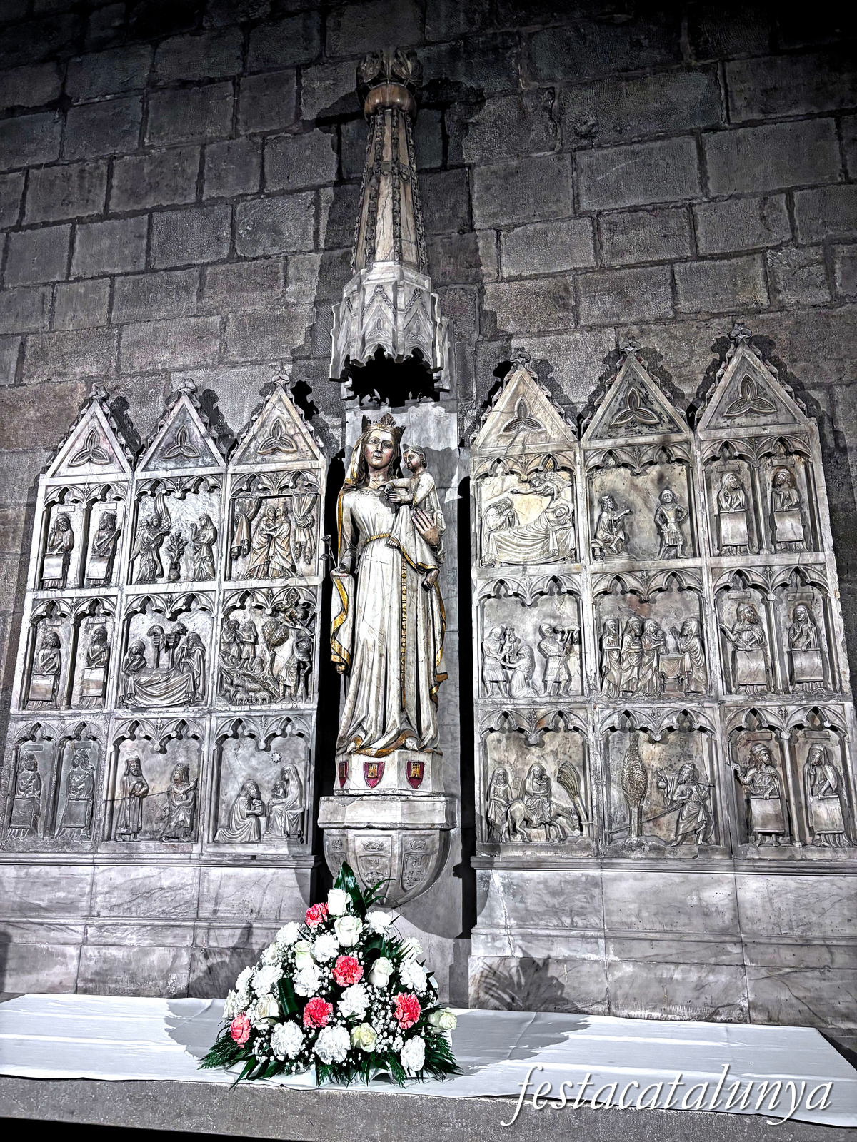Sant Joan de les Abadesses - Retaule de Santa Maria la Blanca de l'església del monestir 