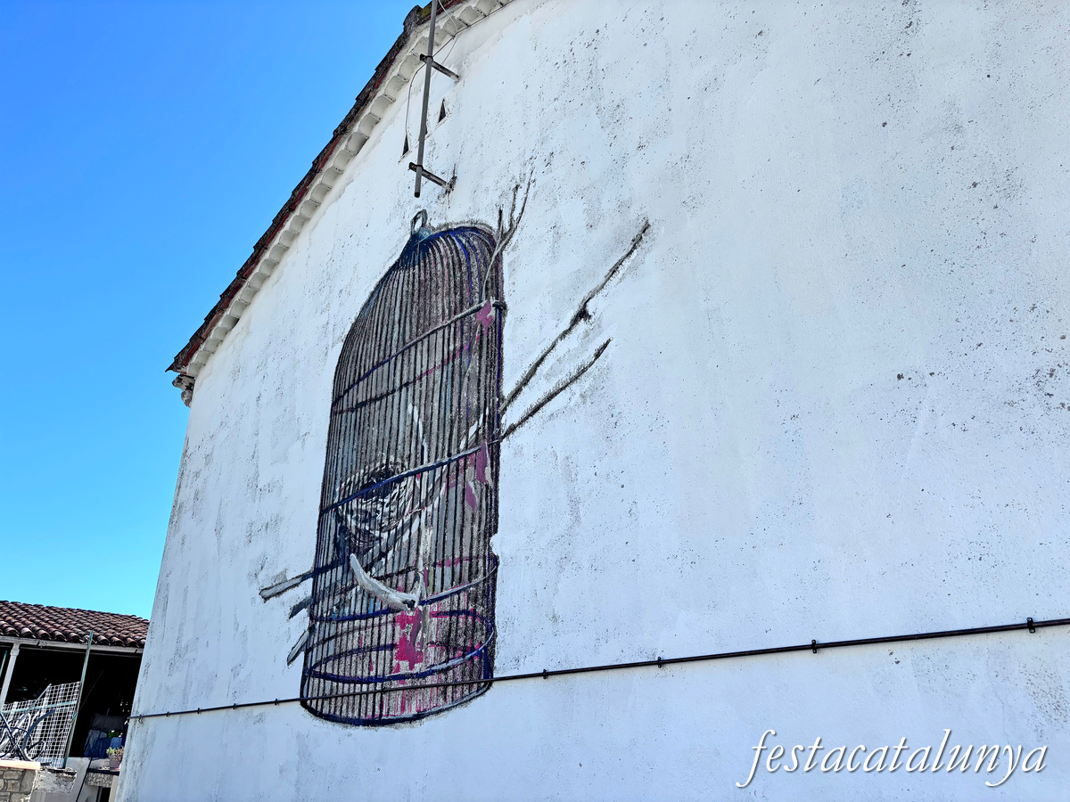 Les Planes d'Hostoles - Art Urbà - Niu dins d'una gàbia 