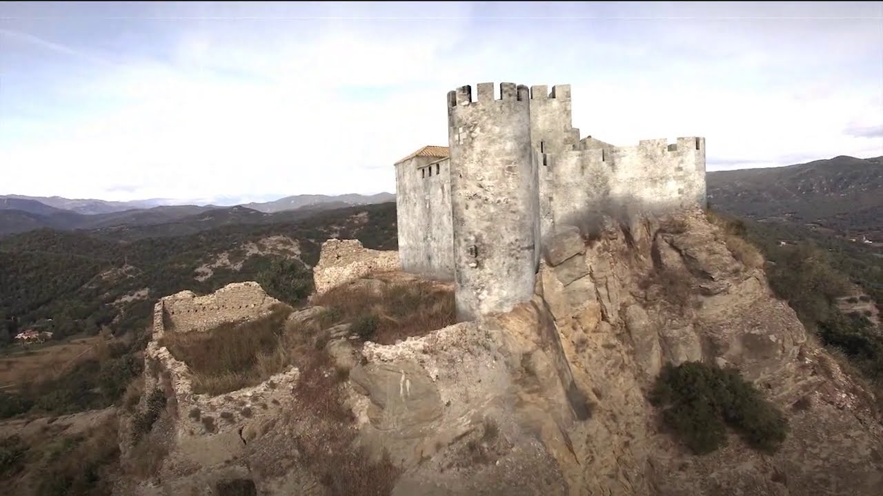 Les Planes d'Hostoles - Castell d'Hostoles (Foto: Turisme de les Planes d'Hostoles)