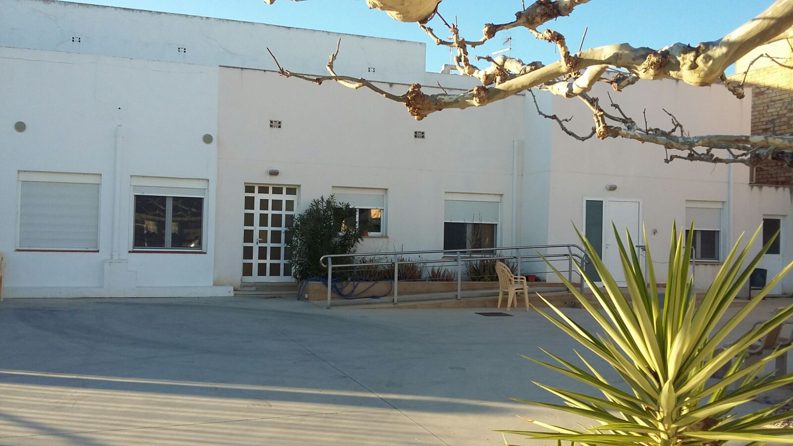 El Convent de les Germanes Trinitàries de Sant Jaume d'Enveja