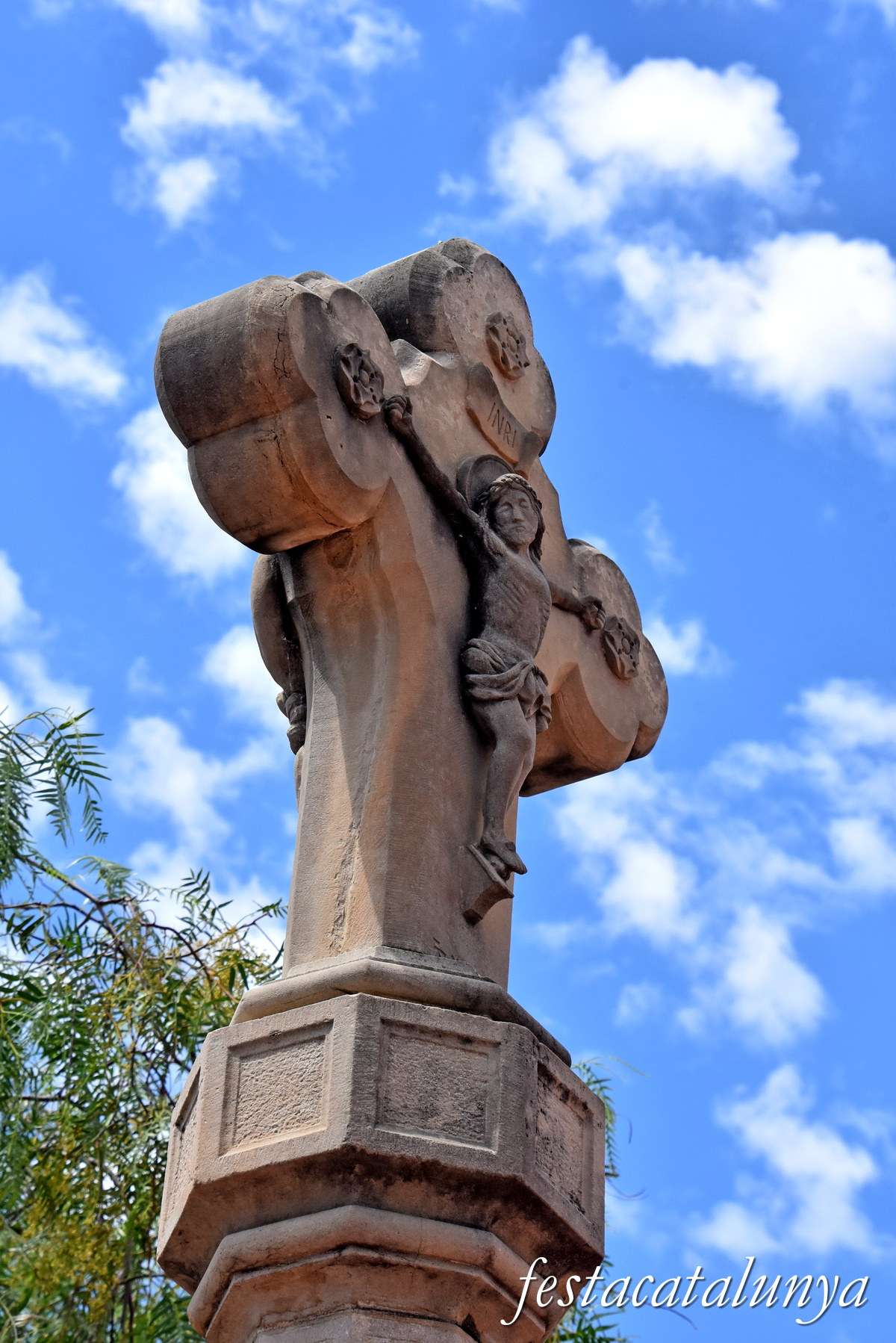 Bellvei - Creu de la Santa Missió