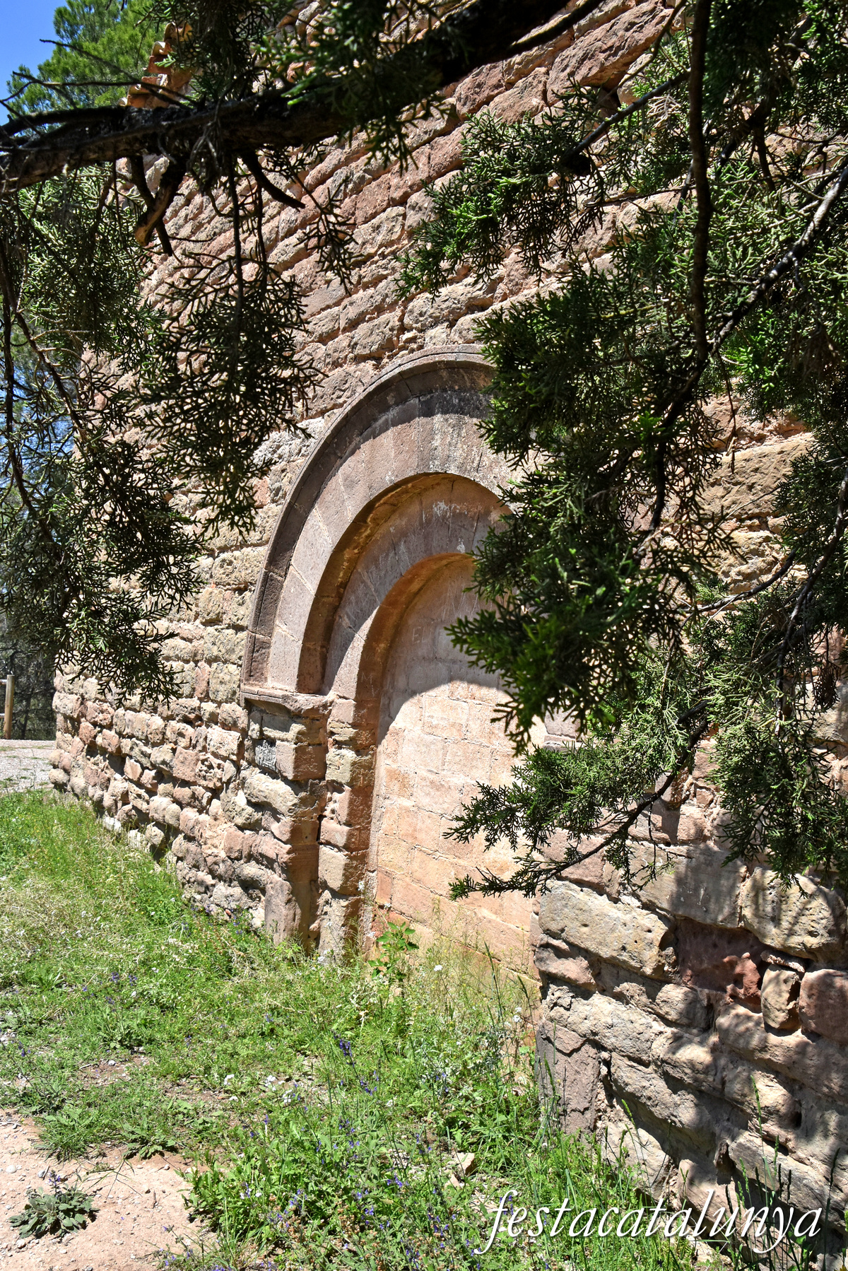 Balsareny - Ermita romànica de Santa Maria del castell