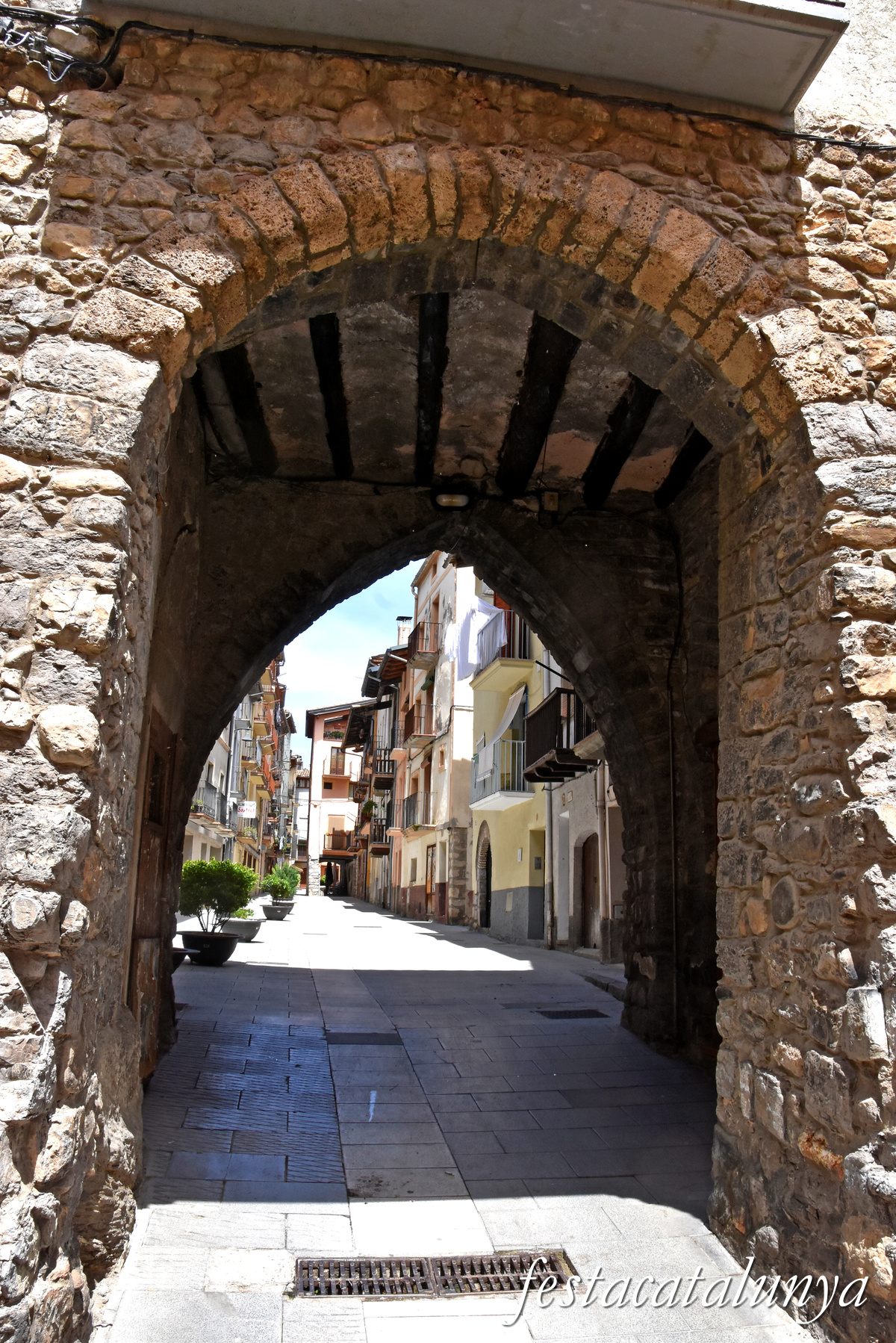 Organyà - Muralles i portals 