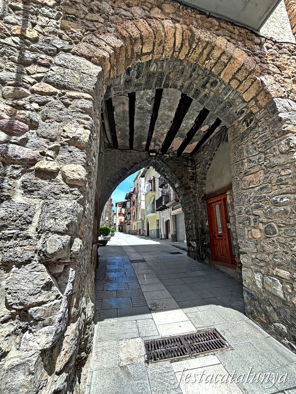 Organyà - Muralles i portals 