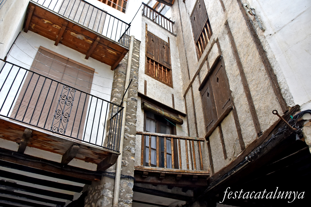 Organyà - Passejada pel nucli històric 