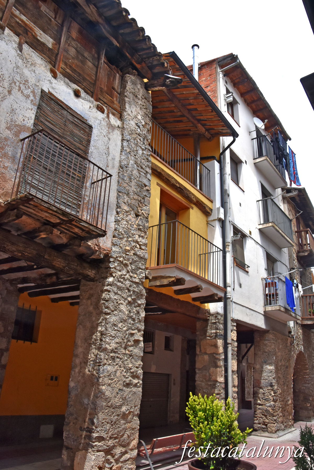 Organyà - Passejada pel nucli històric 