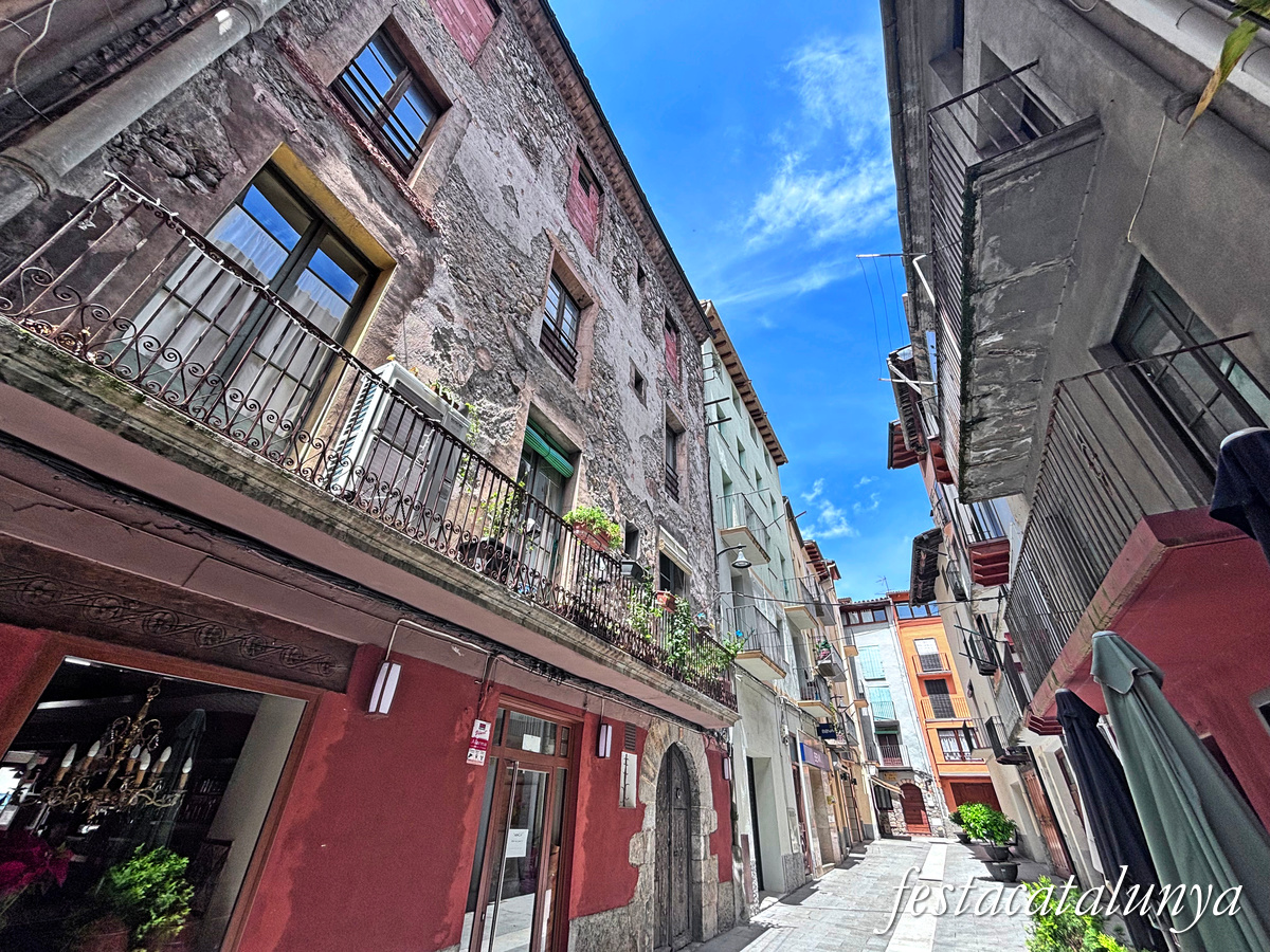 Organyà - Passejada pel nucli històric 