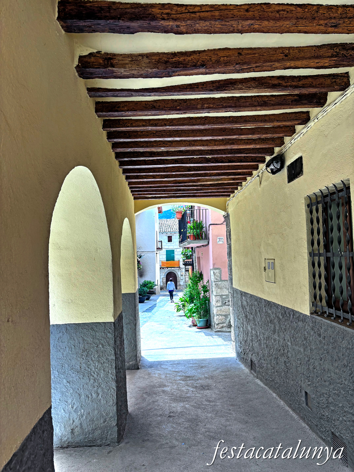 Organyà - Porxades del nucli històric 