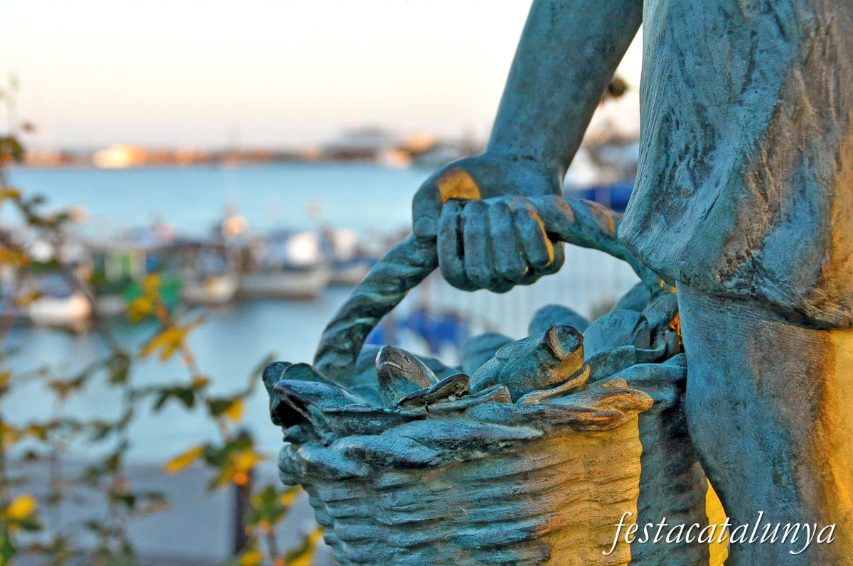 Cambrils - Escultures urbanes - El Nen Pescador