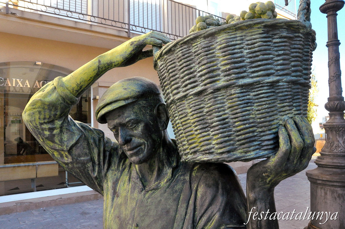 Cambrils - Escultures urbanes - Pagesos veremant