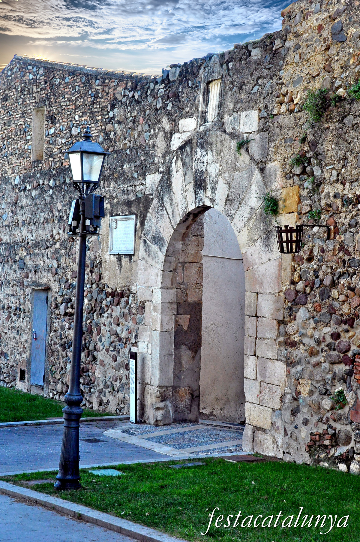 Cambrils - Portal del carrer Major