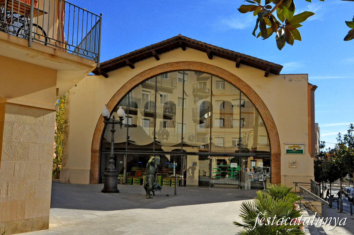 Museu Agrícola a l'antic celler de la Cooperativa de Cambrils