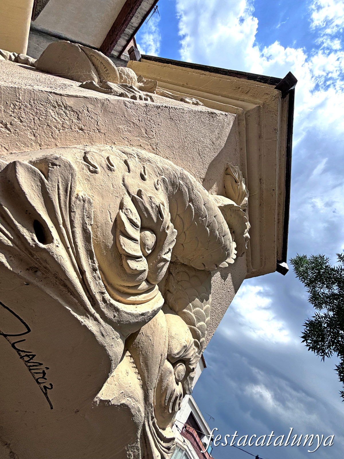 Sant Pere Pescador - Font de la Plaça Major