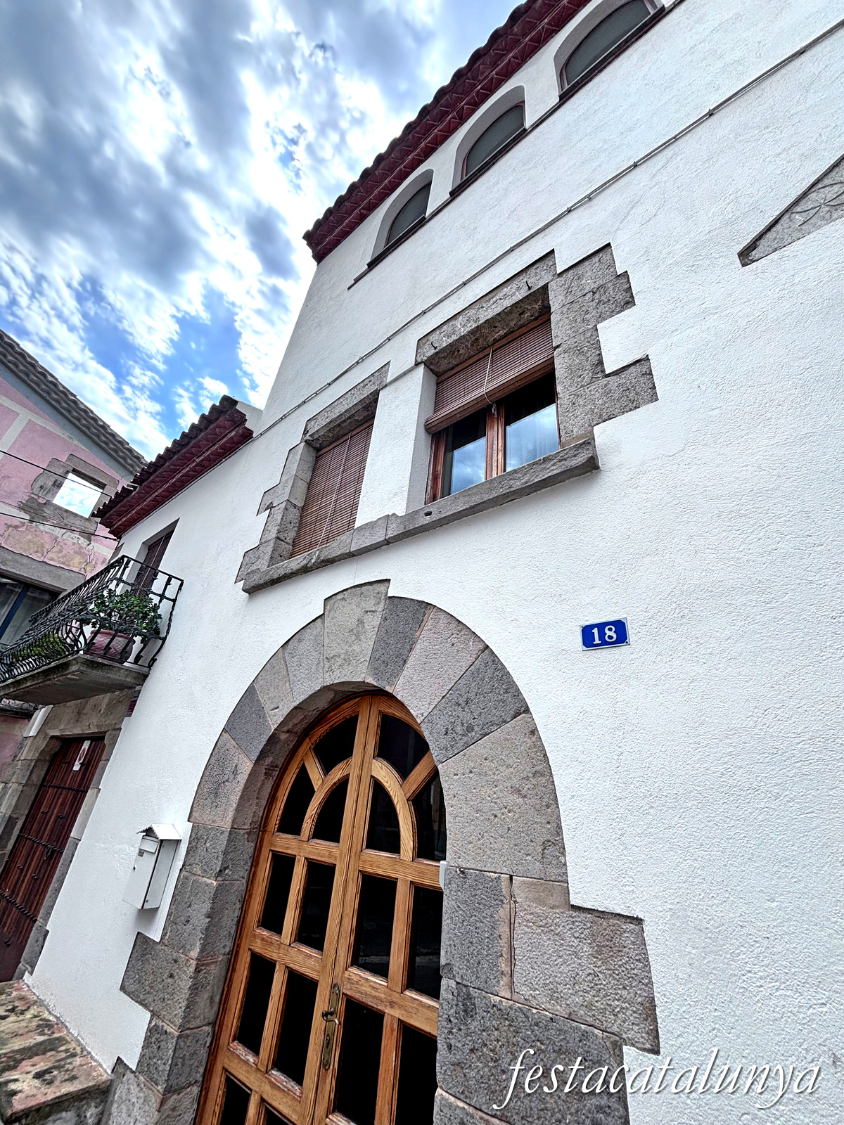 Sant Pere Pescador - Carrer Bon Aire - Can Cruset 