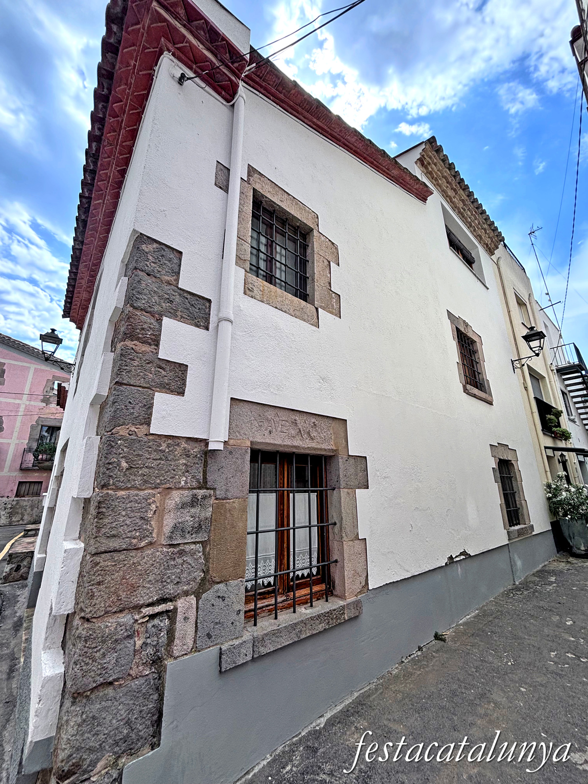 Sant Pere Pescador - Carrer Bon Aire - Can Cruset 