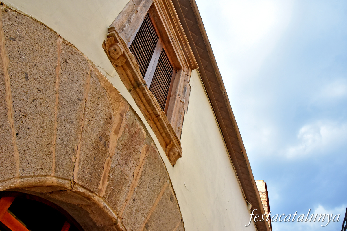 Sant Pere Pescador - Carrer Cavallers