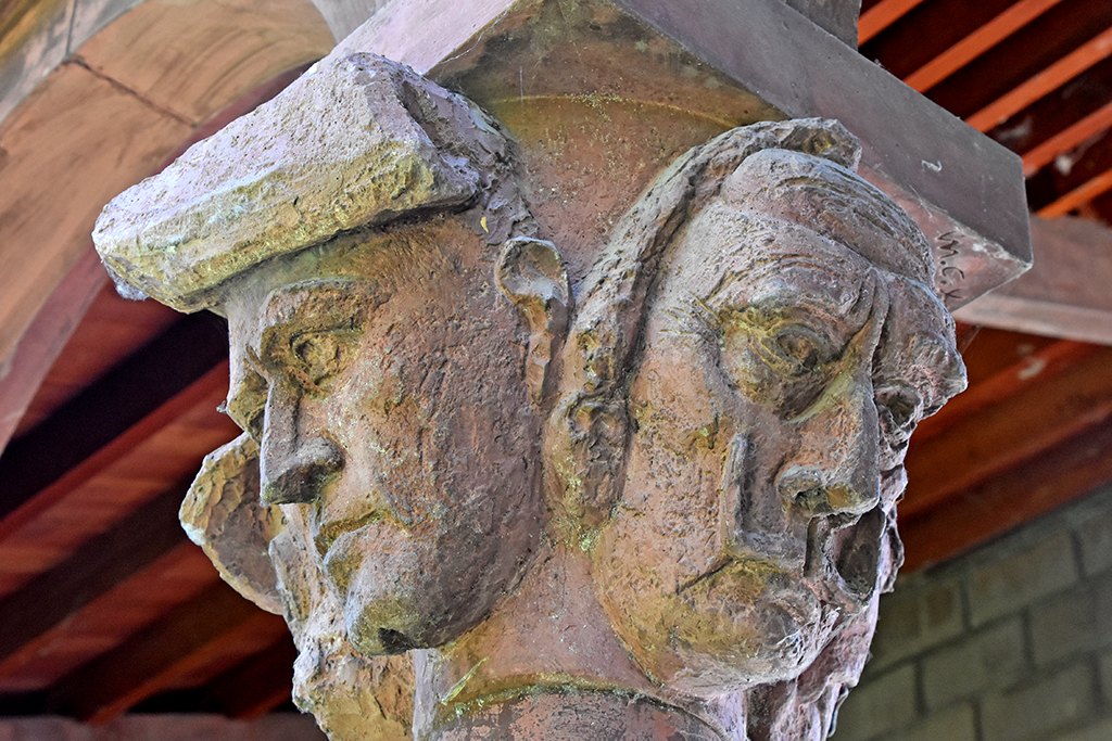 Parc del Valira i claustre de Racionero a la Seu d'Urgell