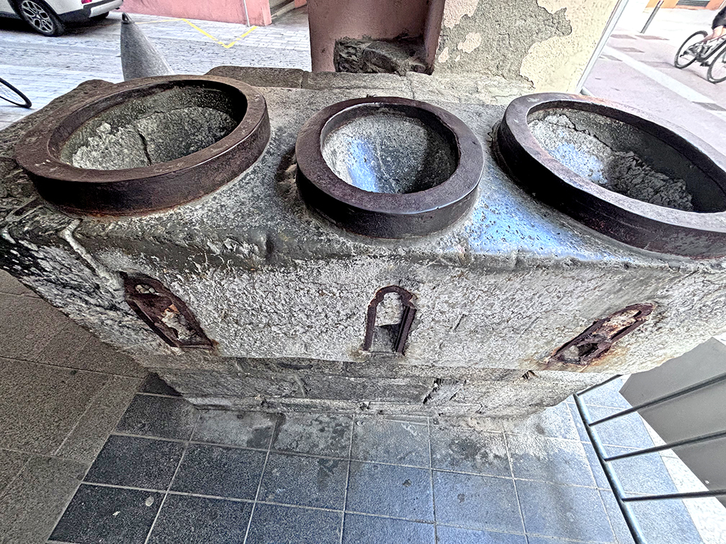 Carrer Major de la Seu d'Urgell ***