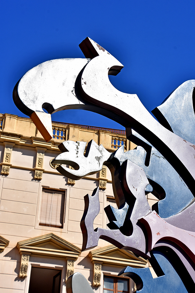 4.- Plaça Josep Pla i carrer Sant Pau de Figueres ***