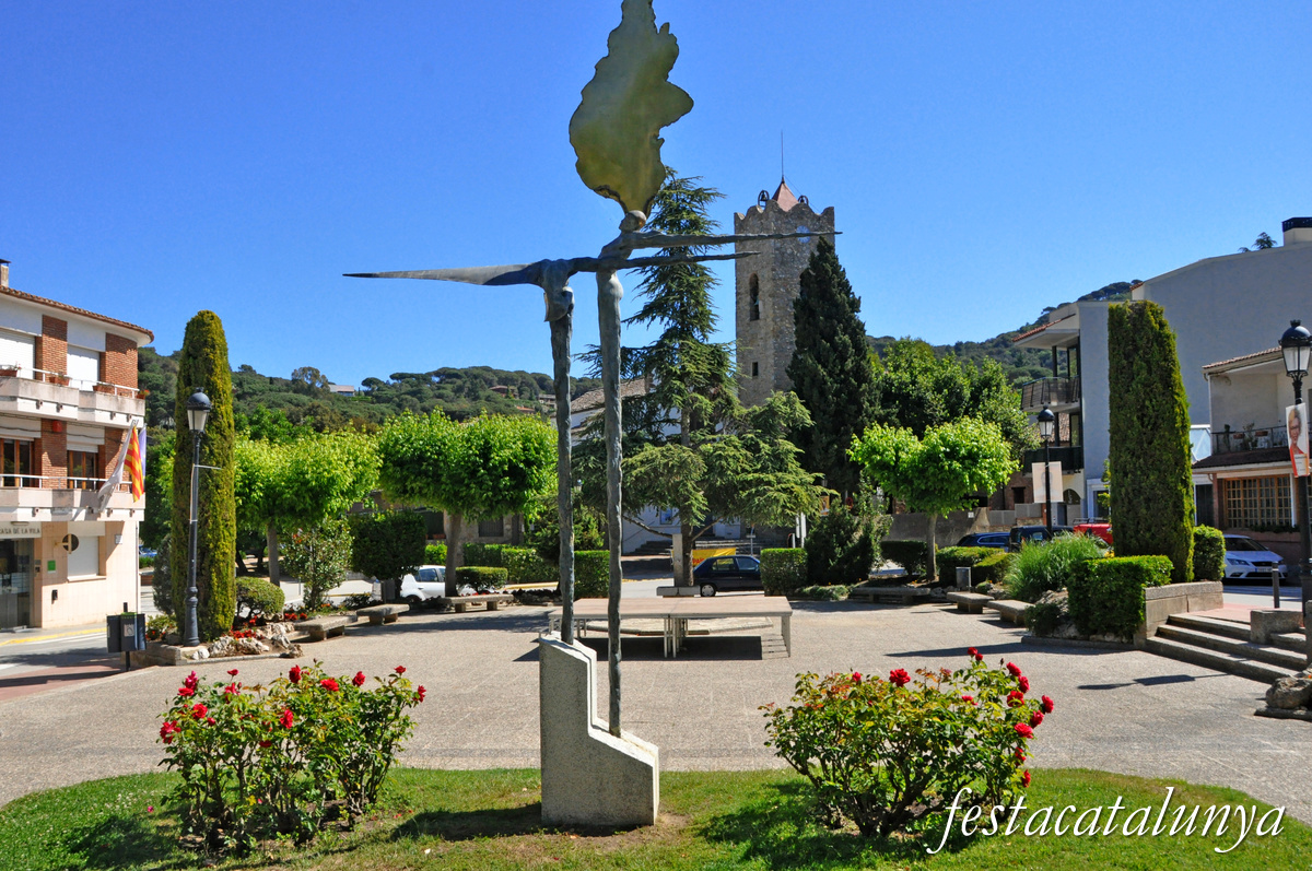 Vallromanes - Escultura l'Alba i el Capvespre 
