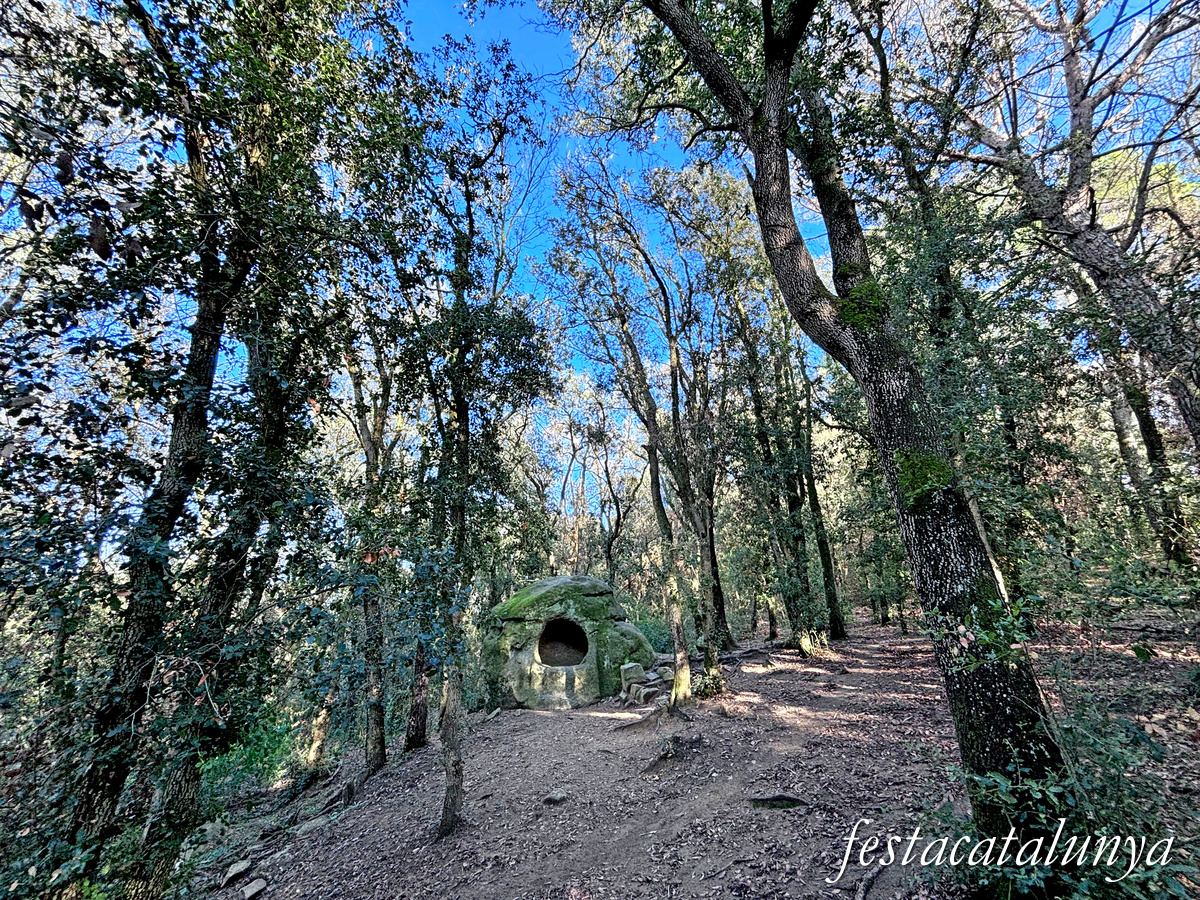 Vallromanes - Roca Foradada