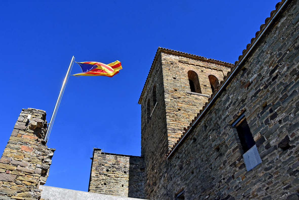 Masies de Roda, Les - Església del monestir de Sant Pere de Casserres a les Masies de Roda