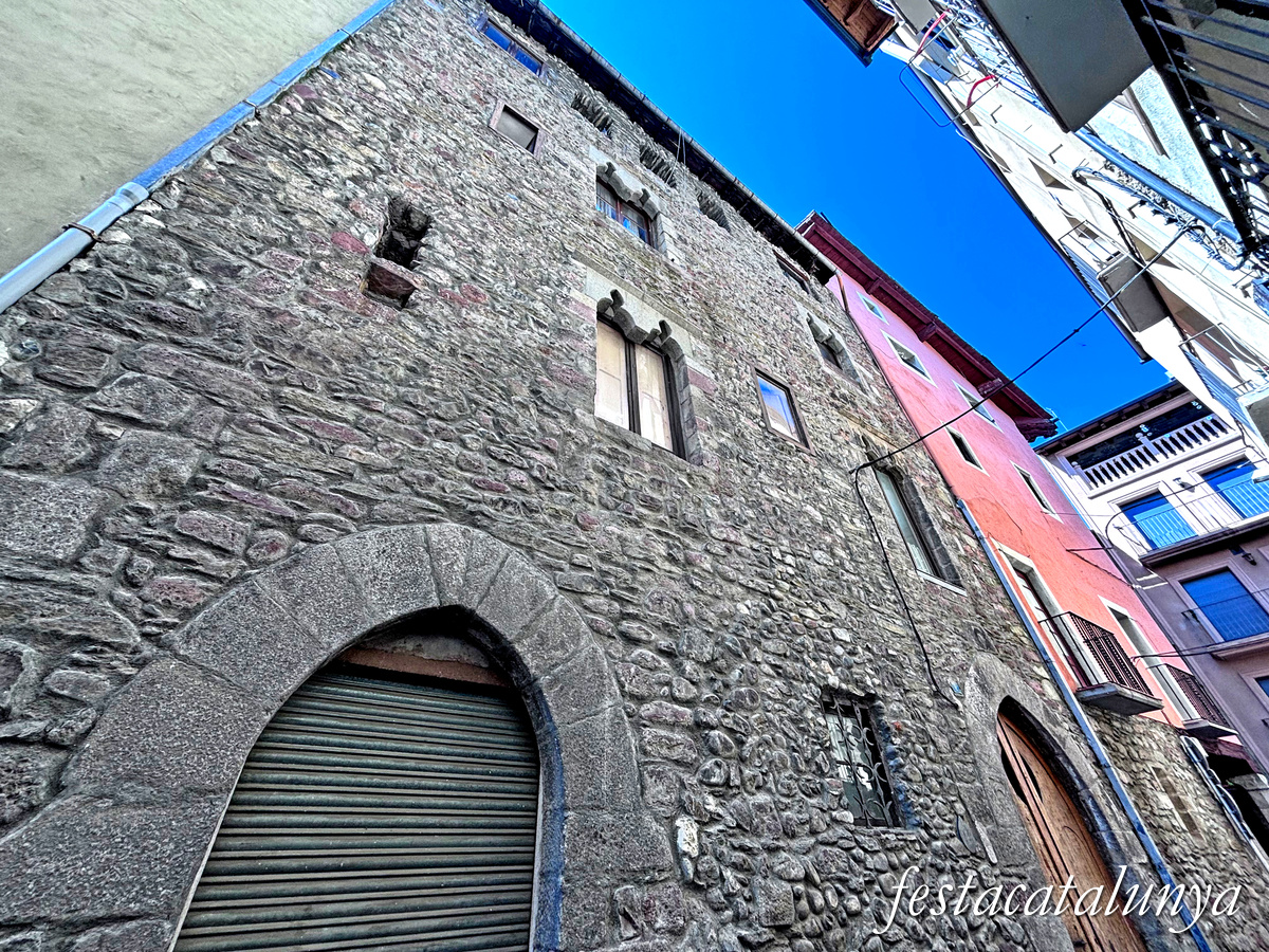 La Seu d'Urgell - Carrer dels Canonges - Ca l'Armenter