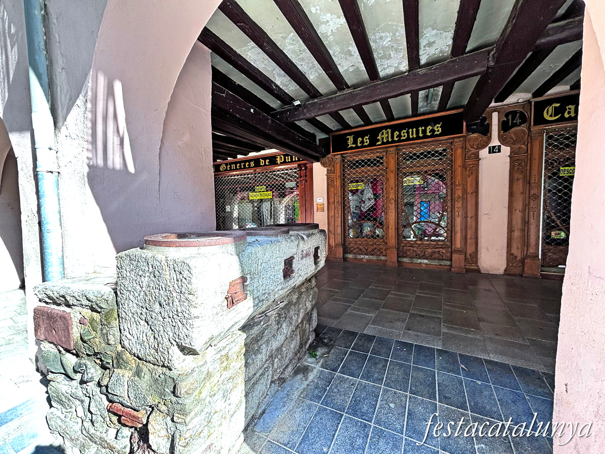 La Seu d'Urgell - Carrer Major - Mesures de la Bladeria 