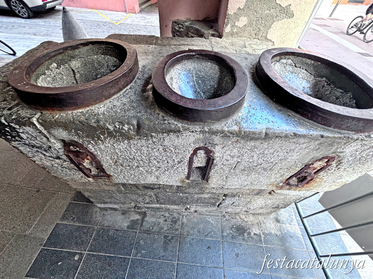 La Seu d'Urgell - Carrer Major - Mesures de la Bladeria