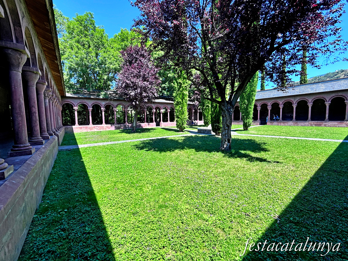 La Seu d'Urgell - Parc del Valira i claustre de Racionero