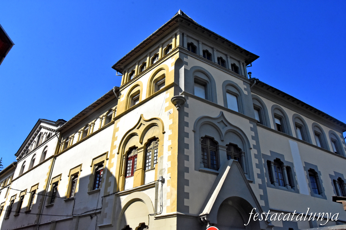 La Seu d'Urgell - Passeig Joan Brudieu - Convent de la Sagrada Família 
