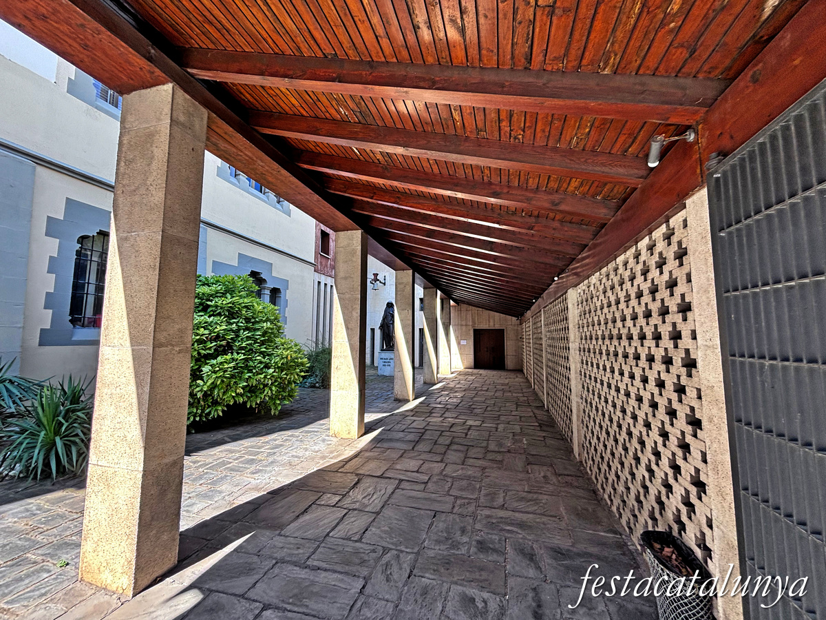 La Seu d'Urgell - Passeig Joan Brudieu - Convent de la Sagrada Família