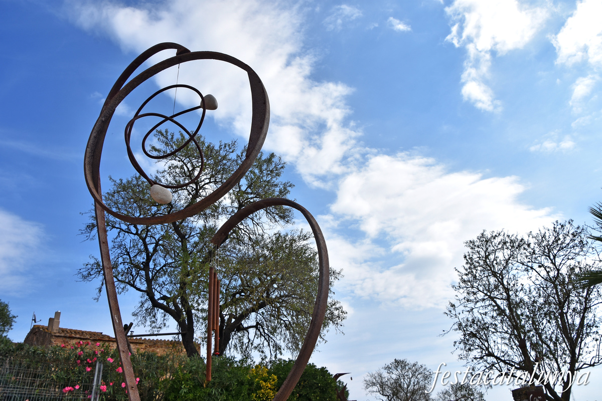 Fontanilles - Escultures de Josep Coll a Llabià