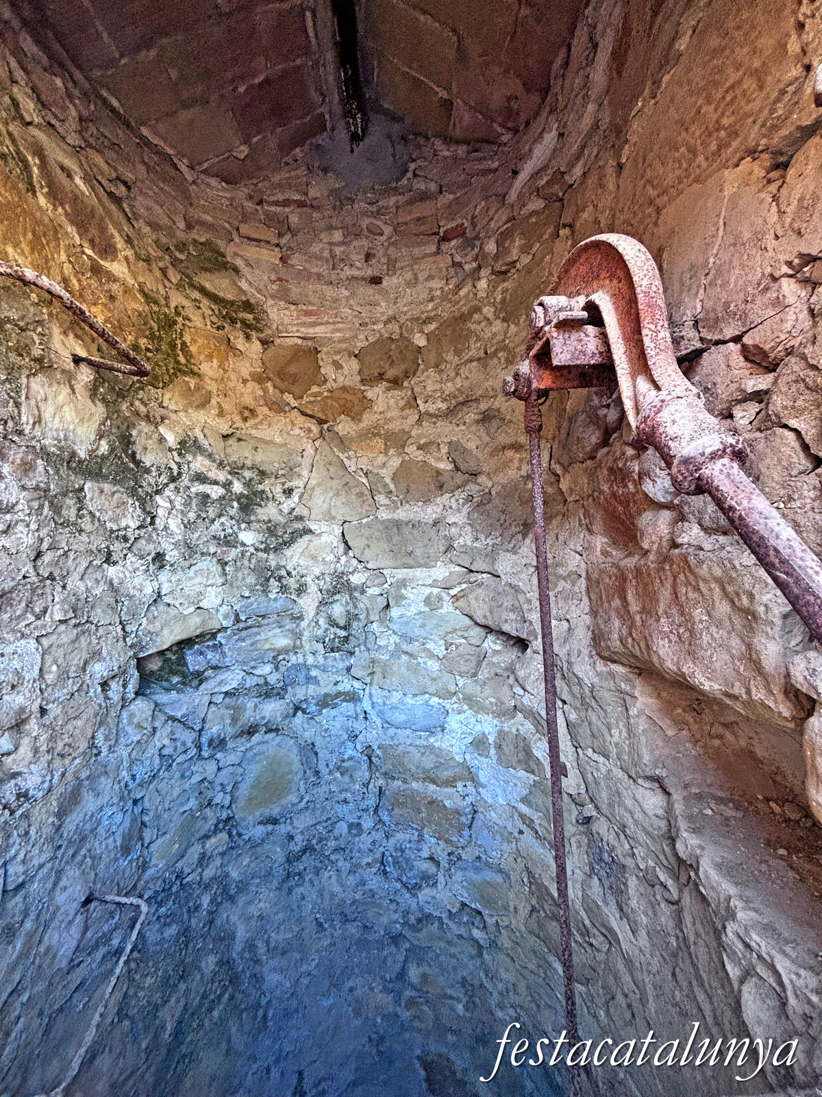 Camallera - Font del carrer Mig 