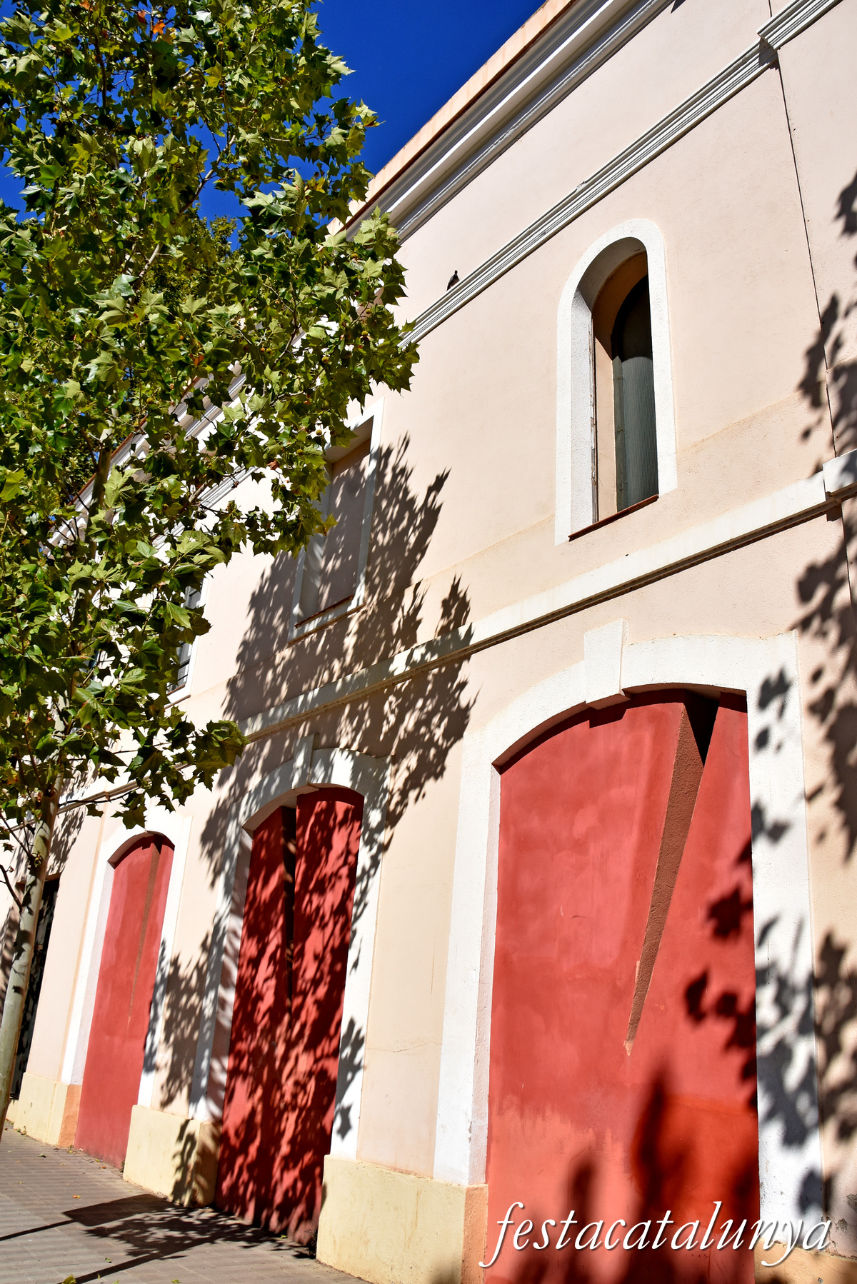 Figueres - Adoberia Bassols a la Plaça de l'Escorxador
