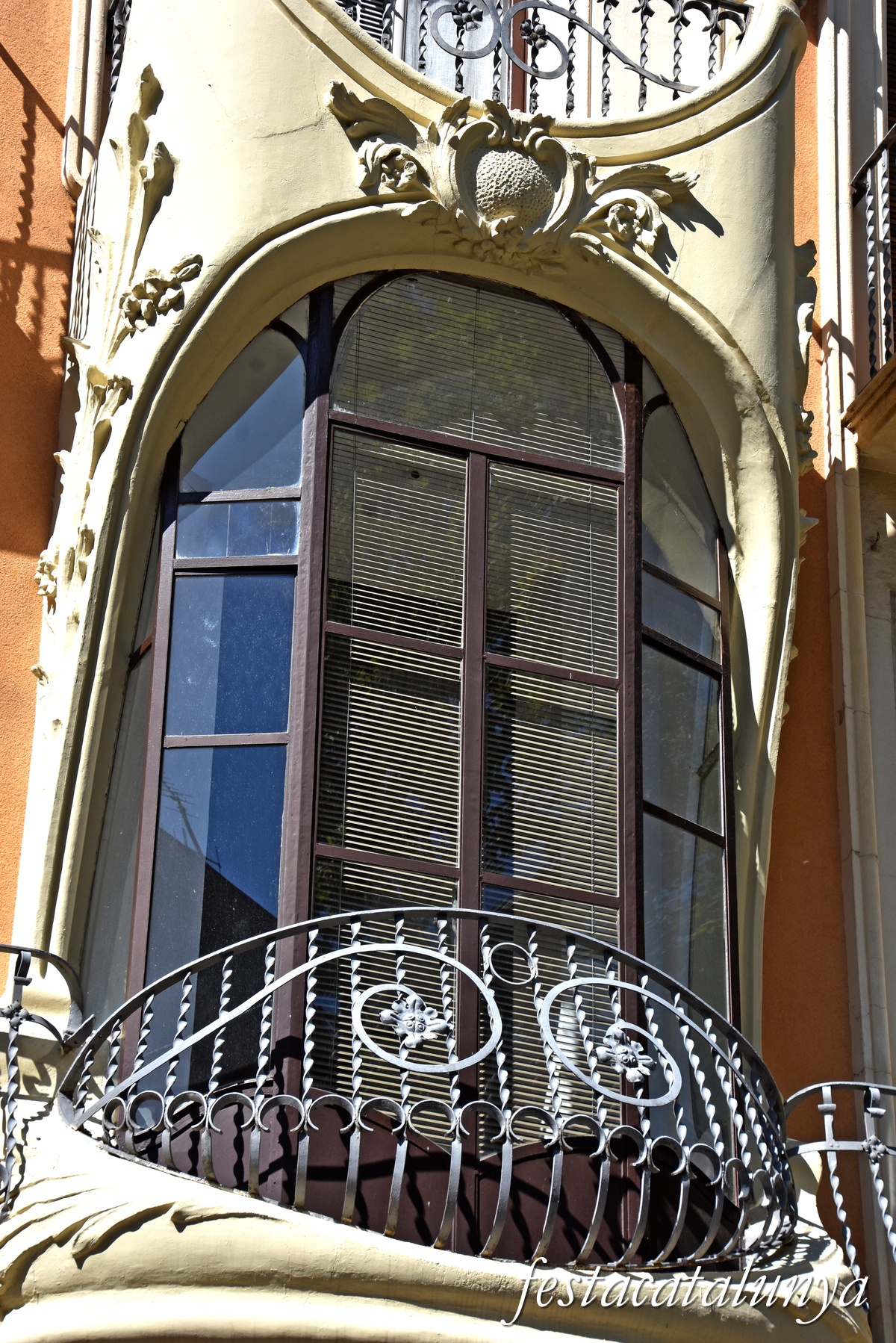 Figueres - Casa Jiménez a la Plaça de la Palmera