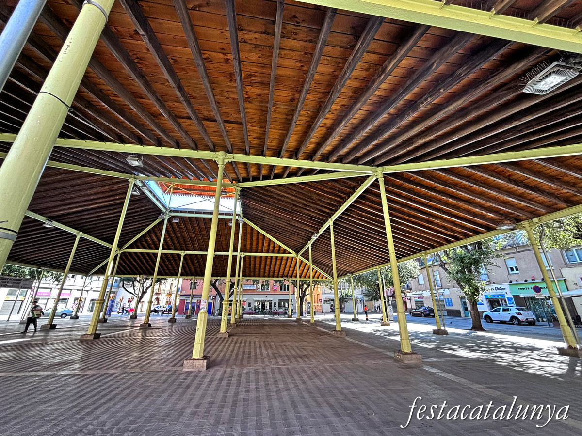 Figueres - Porxo de la Plaça del Gra 
