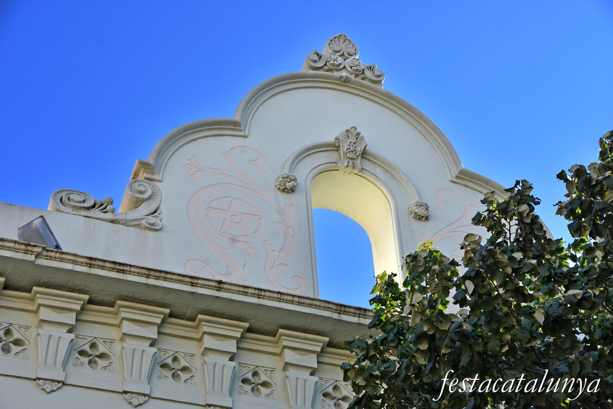 Figueres - Antiga església Evangèlica 