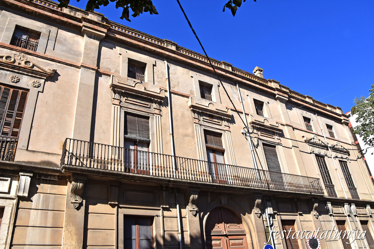Figueres - Casa Nouviles 